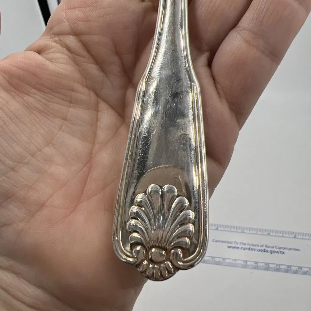 International Silver-plate Korea Cold Meat Serving Fork Royal Shell / Shell Tip